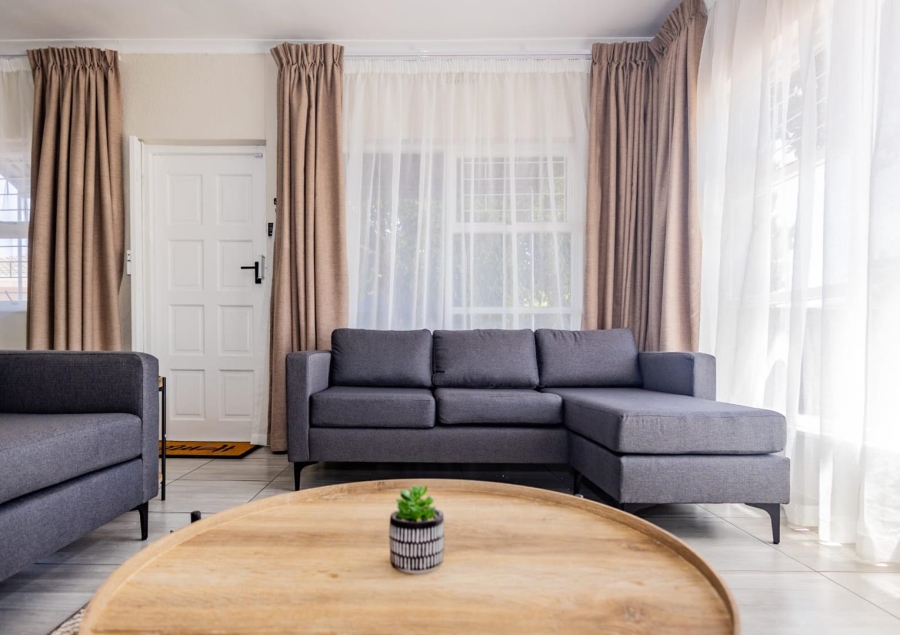 To Let 3 Bedroom Property for Rent in Protea Heights Western Cape